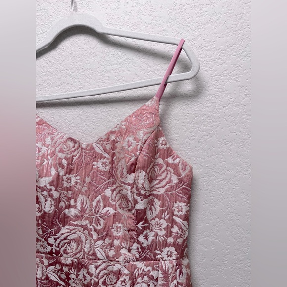 Start This Party Rose Pink Floral Jacquard Tulip Mini Dress
Lulus M - Picture 3 of 6